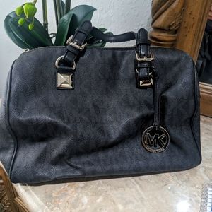 Michael kors doctors bag